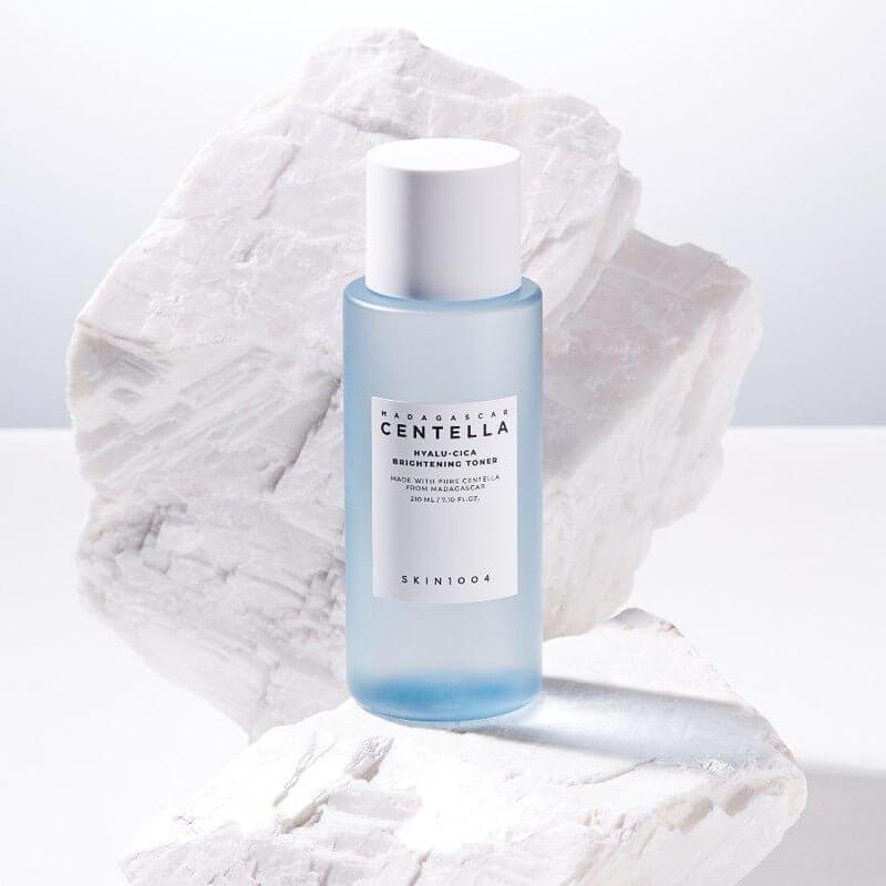 SKIN1004 Madagascar Centella Hyalu-Cica Brightening Toner 30ml